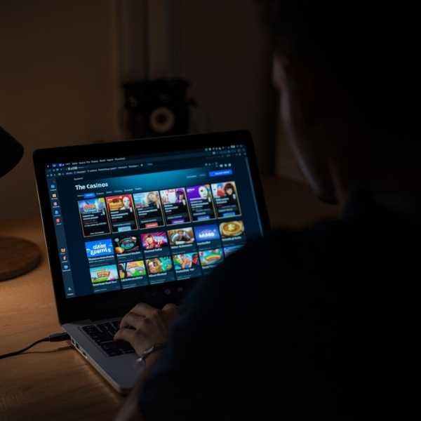 a person looking for online casinos